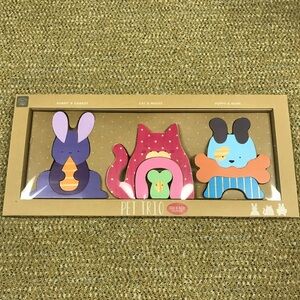 Toddler colorful wooden puzzle. Pet Trio.  14 pieces.